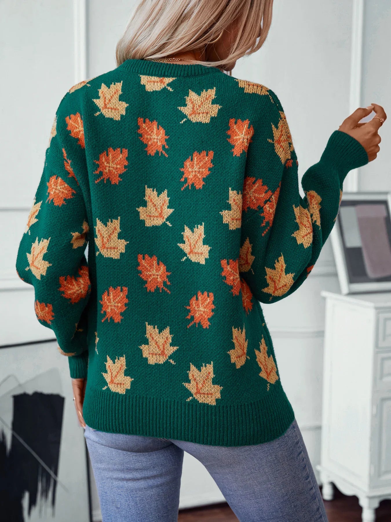 Autumn and Winter New Maple Leaf Pattern Pullover Knitted Women's Commuter Round Neck Sweater Top